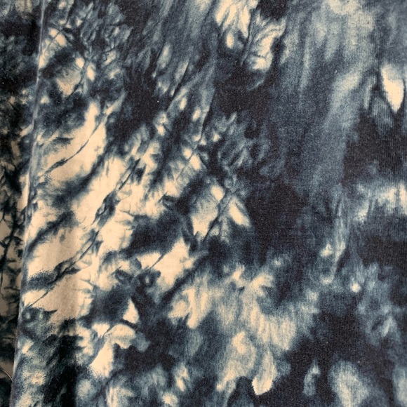 Magazine | Tie Dye Handkerchief Hem Tank - Small - Picture 3 of 5